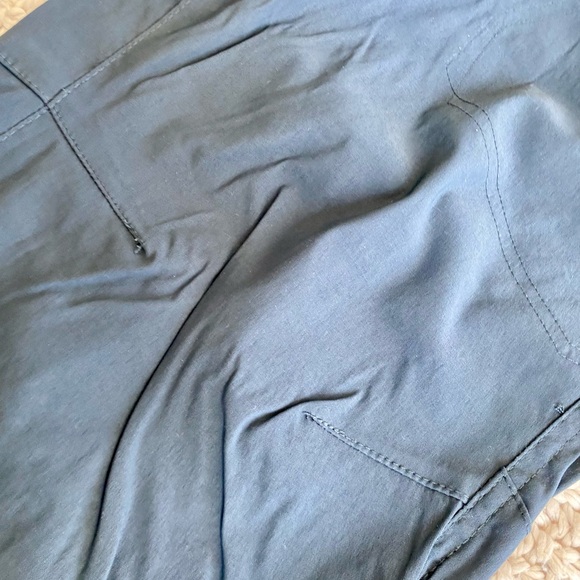 Water-Resistant Pants - Picture 4 of 7